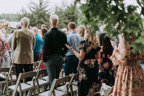 Comment s'habiller pour un mariage ?